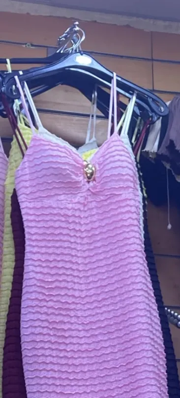 Robe Longue à Fines Bretelles et Texture Plissée