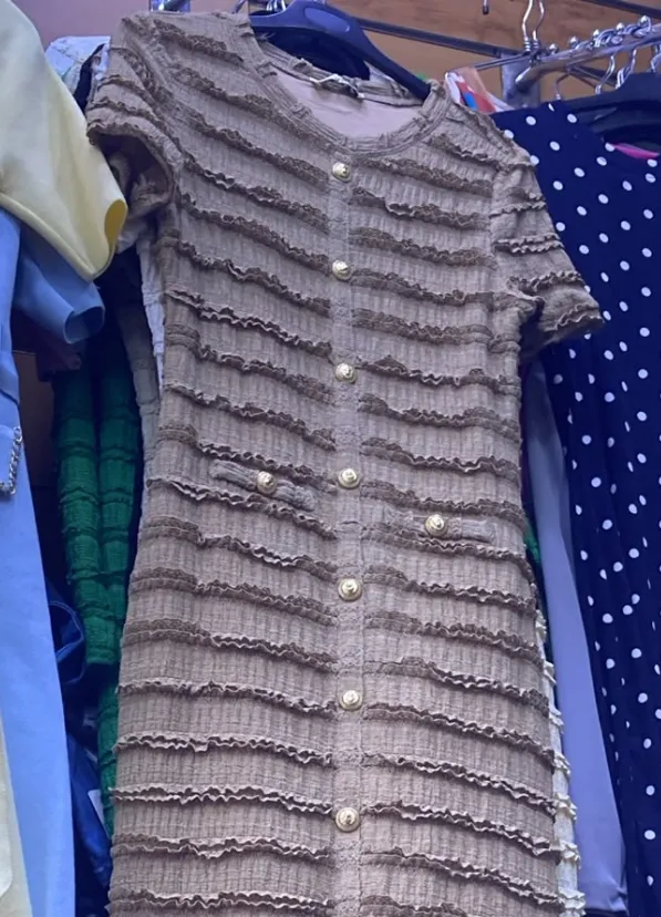 Robe Longue Boutonnée à Volants Horizontaux